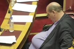 Ύπνος βουλευτών στα έδρανα! - Ξενοδοχείο η Βουλή - Δείτε φωτο