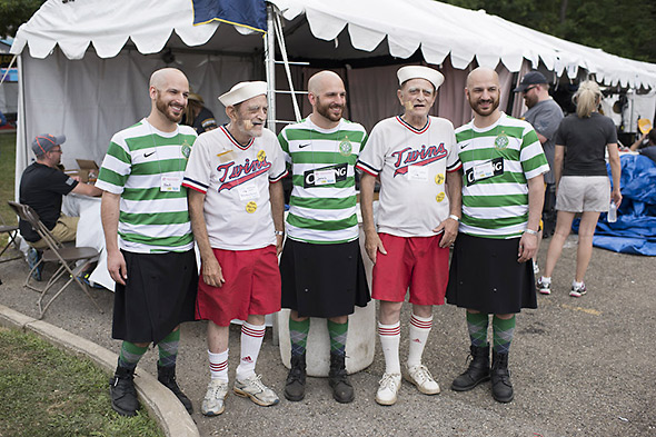 Στο Φεστιβάλ Διδύμων τα βλέπουμε όλα... διπλά: Δείτε τις απίθανες φωτογραφίες! - Φωτογραφία 9