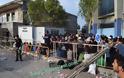 ΒΡΩΜΑ και δυσωδία στο Λιμάνι Μυτιλήνης - Η βιτρίνα της πόλης μας παραδόθηκε στους μετανάστες [photo+video] - Φωτογραφία 4