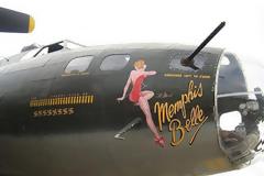 Η ιστορία του θρυλικού Memphis Belle και του άγνωστου Έλληνα συγκυβερνήτη του... [photos]
