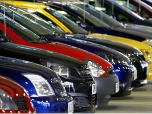 Πτώση 23% στις πωλήσεις αυτοκινήτων λόγω capital controls - Φωτογραφία 1