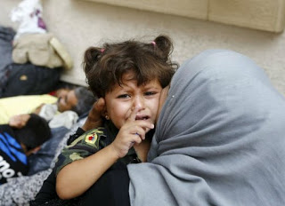 Σοκ: Οι Τούρκοι πωλούν σωσίβια και σαμπρέλες στους πρόσφυγες [photo] - Φωτογραφία 1