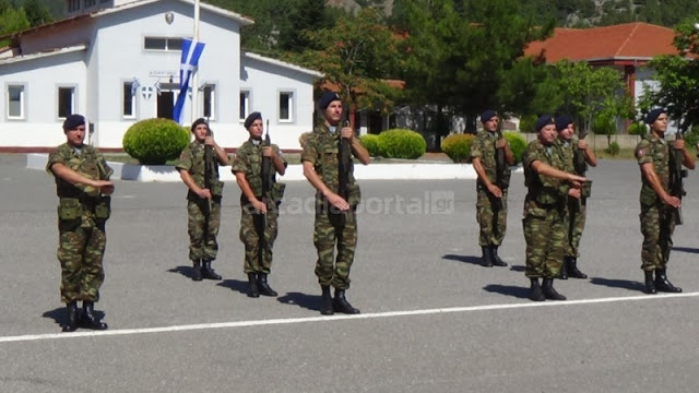 Τελετή παράδοσης και παραλαβής διοίκησης στο 11ο Σύνταγμα Πεζικού στην Τρίπολη (pics,vid) - Φωτογραφία 3
