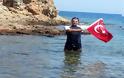 «Κάρφωσαν» (;) την τουρκική σημαία στο Φαρμακονήσι – Προβοκάτσια στυλ Ιμίων στο Αιγαίο (Βίντεο, εικόνες)