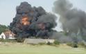 Βρετανία: Μαχητικό αεροσκάφος συνετρίβη σε αεροπορικές επιδείξεις [video+photos]