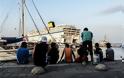 Στον Πειραιά το “Ελ.Βενιζέλος” με 2.500 πρόσφυγες από τη Μυτιλήνη