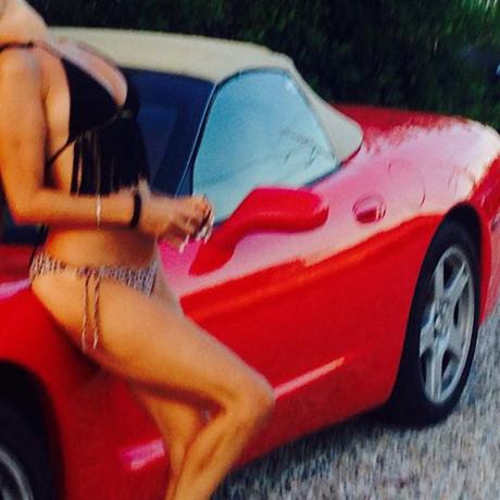 Η ηθοποιός Κάτια Νικολαΐδου φωτογραφήθηκε με μαγιό και τρέλανε το Instagram! - Φωτογραφία 3