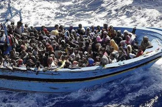 Νέα ναυάγιο στην Μεσόγειο: Φόβοι για εκατοντάδες νεκρούς - Φωτογραφία 1