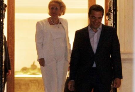 Ανέλαβε η πρώτη γυναίκα Πρωθυπουργός, Βασιλική Θάνου – Μετά από 213 ημέρες αποχώρησε από το Μαξίμου ο Αλ. Τσίπρας - Φωτογραφία 1