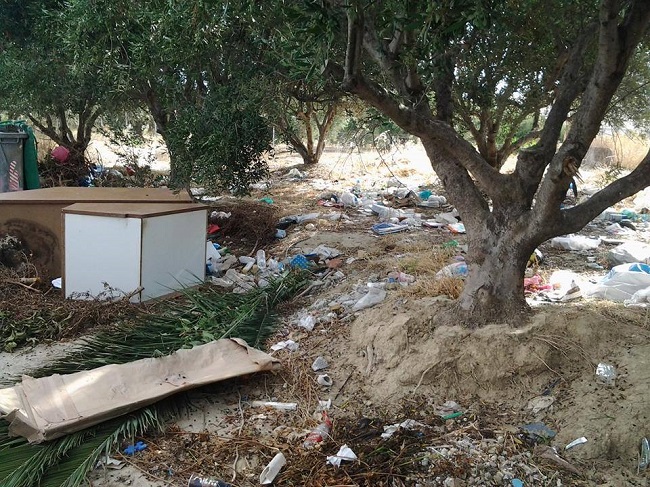 Εθελοντές δίνουν έξοχο μάθημα οικολογικής συνείδησης, σε γειτονιά του Ηρακλείου - Φωτογραφία 3