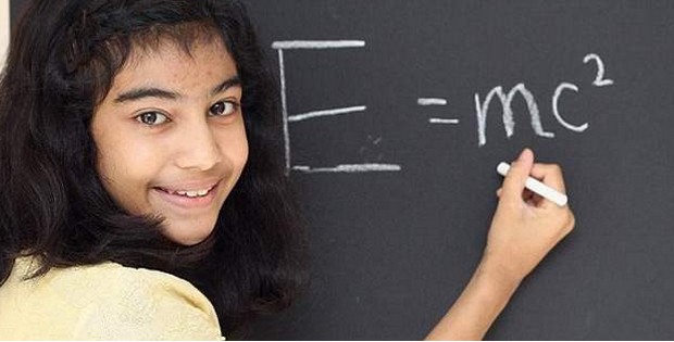 ΑΥΤΗ είναι η 12χρονη που βάζει τα γυαλιά σε Αϊνστάιν και Χόκινγκ - Τους ξεπέρασε στο IQ τεστ [photos] - Φωτογραφία 3