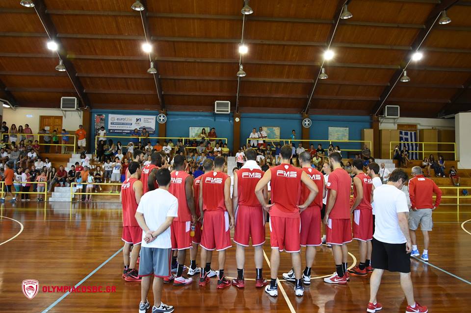 ΕΡΥΘΡΟΛΕΥΚΗ ΠΡΟΠΟΝΗΣΗ ΓΙΑ ΤΟΝ... ΚΟΣΜΟ! (PHOTOS) - Φωτογραφία 1