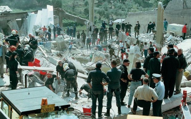 Τα 15 δευτερόλεπτα που συγκλόνισαν τη χώρα - Σεισμός Αθήνας 7 Σεπτεμβρίου 1999 - Φωτογραφία 1
