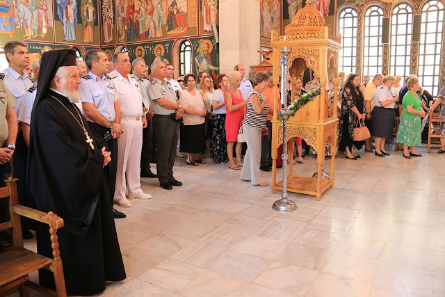 Λιτάνευση Εικόνας Ιερού Ναού Παναγίας Παντάνασσας - Φωτογραφία 8