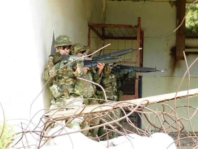 Εκπαιδεύουν το στρατό στην ΚΩ για επέμβαση σε αστικό ιστό - Φωτογραφία 11