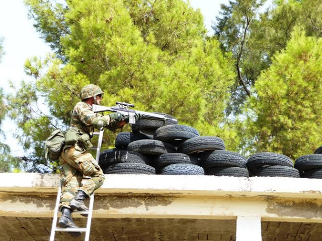 Εκπαιδεύουν το στρατό στην ΚΩ για επέμβαση σε αστικό ιστό - Φωτογραφία 16