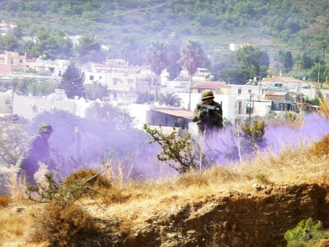 Εκπαιδεύουν το στρατό στην ΚΩ για επέμβαση σε αστικό ιστό - Φωτογραφία 5