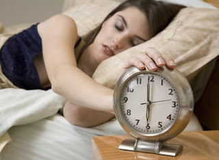 Κοιμάσαι λιγότερο ή περισσότερο από 6.5 ώρες; Διάβασε τι προκαλεί στην καρδιά - Φωτογραφία 1