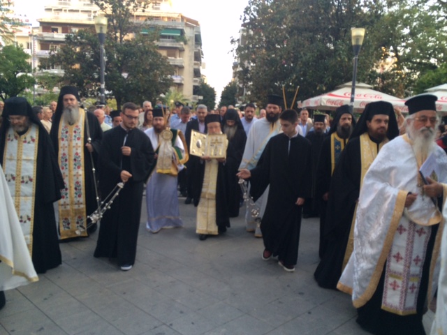 7069 - Φωτογραφίες από τη σημερινή υποδοχή του Τιμίου Ξύλου της Ιεράς Μονής Ξηροποτάμου στο Αγρίνιο - Φωτογραφία 7