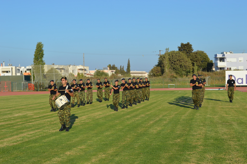 ΦΩΤΟ & ΒΙΝΤΕΟ 10 στρατηγοί (διατελέσαντες Ταξίαρχοι Κω) & πολύς κόσμος στους στρατιωτικούς αγώνες για τα 50 χρόνια 80 ΑΔΤΕ - Φωτογραφία 9