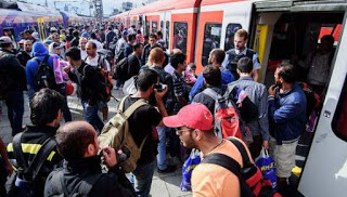 Ραγδαίες εξελίξεις: Η Γερμανία στέλνει ισχυρές αστυνομικές δυνάμεις στα σύνορα με την Αυστρία για να μπλοκάρει τους μετανάστες - Φωτογραφία 1