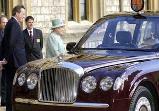 Τα απίστευτα αυτοκίνητα της βασίλισσας Ελισάβετ - Φωτογραφία 1