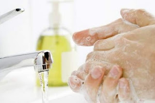 Αντισηπτικό και κοινό σαπούνι έχουν τα ίδια αποτελέσματα - Φωτογραφία 1