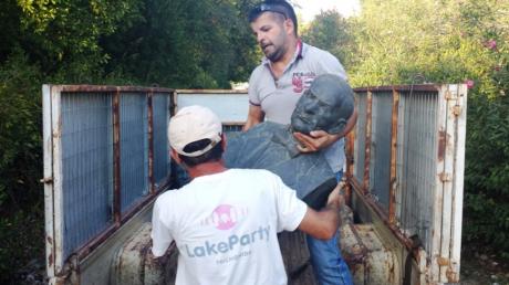 Αγρίνιο: Μεταφέρθηκαν σε ασφαλές μέρος οι προτομές μετά τις κλοπές - Φωτογραφία 4
