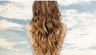 Κάντε τα μαλλιά σας να φαίνονται όπως μετά τη θάλασσα... όλο το χρόνο [photos] - Φωτογραφία 1