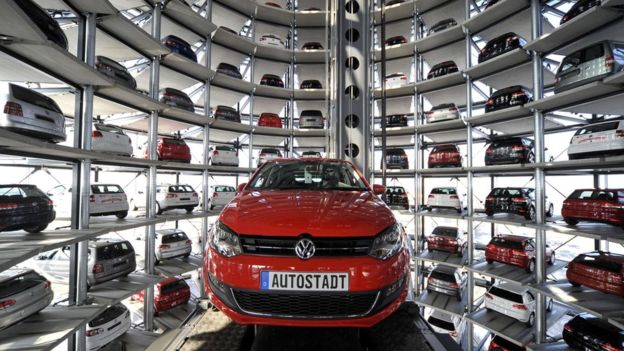 Στα τάρταρα η μετοχή της Volkswagen λόγω του σκανδάλου - Φωτογραφία 3