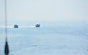 Και τα ''βατράχια '' του Λιμενικού σε επίδειξη επέμβασης σε εμπορικό πλοίο σε ξένους προσκεκλημένους - Φωτογραφία 5