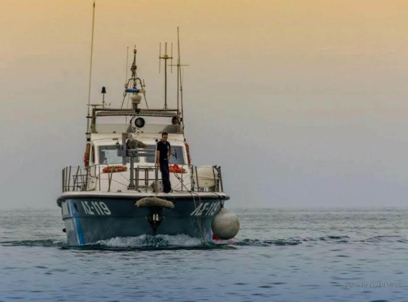 Συνελήφθη επ´ αυτοφώρω να ψαρεύει με μπουκάλες [photos] - Φωτογραφία 6