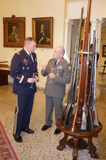 Συνάντηση Αρχηγού ΓΕΣ με τον Διοικητή των Στρατιωτικών Δυνάμεων των ΗΠΑ στην Ευρώπη - Φωτογραφία 7