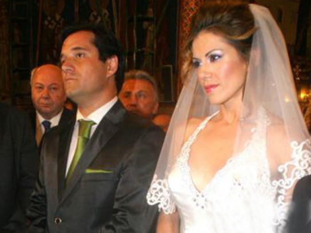 Οι ωραιότερες σύζυγοι πολιτικών στην Ελλάδα - Την πέμπτη θα την ερωτευτείτε και εσείς... [photos] - Φωτογραφία 16