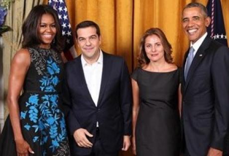 Δείτε φωτό του Αλέξη Τσίπρα και της Περιστέρας Μπαζιάνα με το ζεύγος Ομπάμα - Φωτογραφία 1