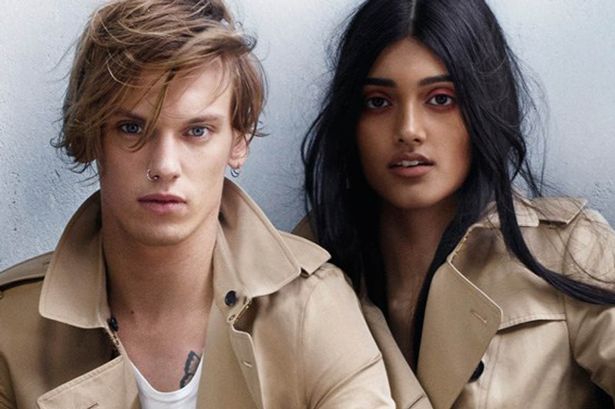 Νίλαμ Γκιλ: Η Ινδή θύμα bullying που κατέκτησε την Burberry [photos] - Φωτογραφία 5