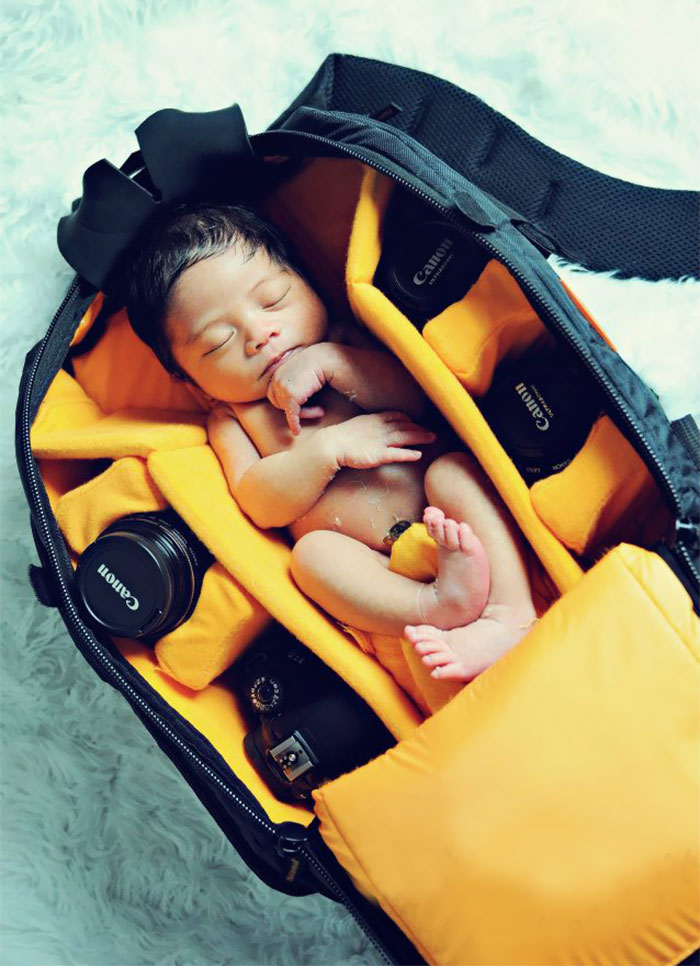 Μωρά φωτογραφίζονται να κοιμούνται μέσα σε τσάντες φωτογραφικών μηχανών! [photos] - Φωτογραφία 6