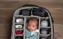 Μωρά φωτογραφίζονται να κοιμούνται μέσα σε τσάντες φωτογραφικών μηχανών! [photos] - Φωτογραφία 2