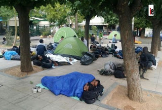 Πώς είναι η Πλατεία Βικτωρίας πέντε ημέρες μετά την απομάκρυνση των προσφύγων - Φωτογραφία 1