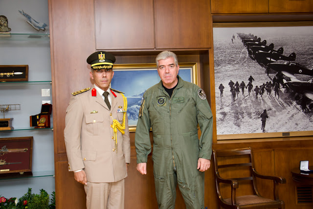Συνάντηση Αρχηγού ΓΕΑ με τον ΑΚΑΜ της Αιγύπτου - Φωτογραφία 2