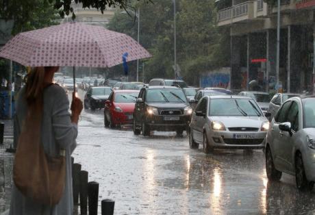 Πάτρα: Έντονη βροχόπτωση αναμένεται το Σαββατοκύριακο - Σε επιφυλακή ο Δήμος για να αποφευχθούν αντιπλημμυρικά φαινόμενα - Φωτογραφία 1