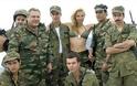 Τα social media κανιβαλίζουν την militaire εμφάνιση Τσίπρα- Καμμένου - Φωτογραφία 16