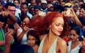 Η Rihanna αποκαλύπτει προσωπικές λεπτομέρειες...