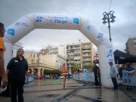 Πάτρα: Γαλάζιο ποτάμι στους δρόμους για το Run Greece - Δείτε φωτο - Φωτογραφία 14