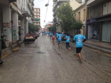 Πάτρα: Γαλάζιο ποτάμι στους δρόμους για το Run Greece - Δείτε φωτο - Φωτογραφία 3