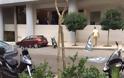 Τρόμος στο κέντρο του Ηρακλείου - Ταμπέλα ξενοδοχείου απείλησε ζωές - Φωτογραφία 3