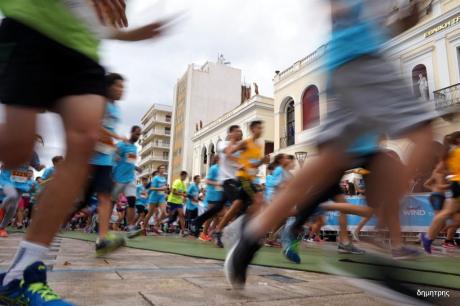 Πάτρα: Γαλάζιο ποτάμι στους δρόμους για το Run Greece - Δείτε φωτο - Φωτογραφία 9