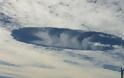 ΑΠΙΣΤΕΥΤΟ βίντεο! Σύννεφα δημιούργησαν κάτι σαν μία «τρύπα στον ουρανό» - Φωτογραφία 2