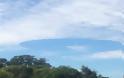 ΑΠΙΣΤΕΥΤΟ βίντεο! Σύννεφα δημιούργησαν κάτι σαν μία «τρύπα στον ουρανό» - Φωτογραφία 6