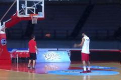 ΤΟ ΜΑΤΣ ΤΕΛΕΙΩΣΕ... ΟΧΙ ΟΜΩΣ ΚΑΙ Ο ΠΑΠΑΠΕΤΡΟΥ! (PHOTOS)